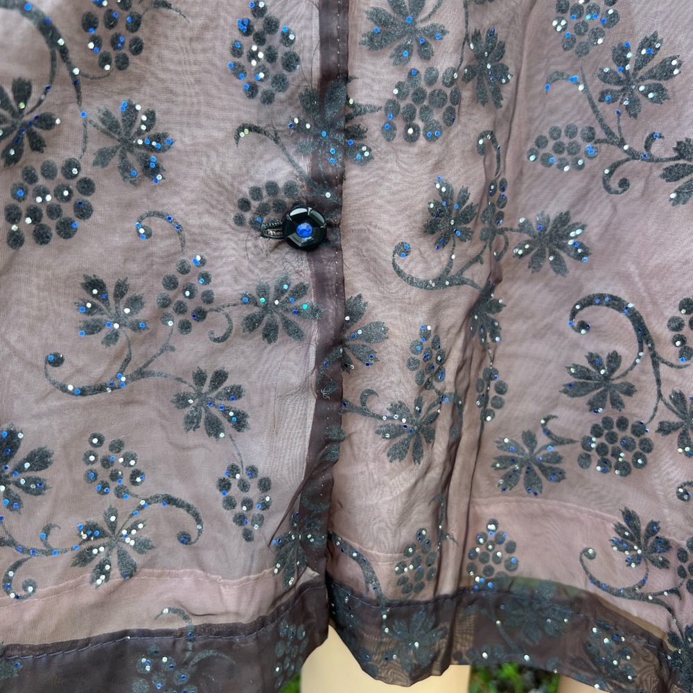 VINTAGE MARFRY BED ROBE - Picture 9 of 16